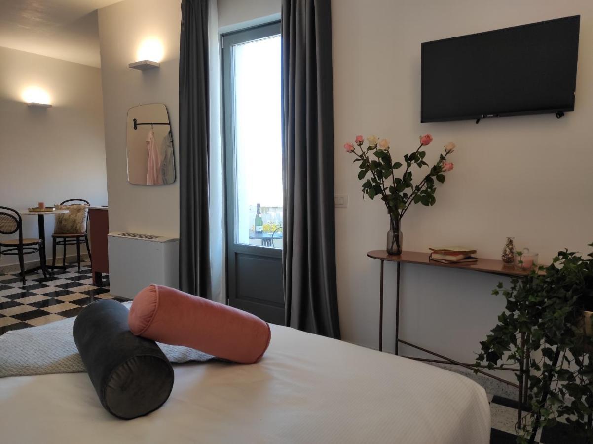 1940 Luxury Accommodations By Wonderful Italy أوستوني المظهر الخارجي الصورة